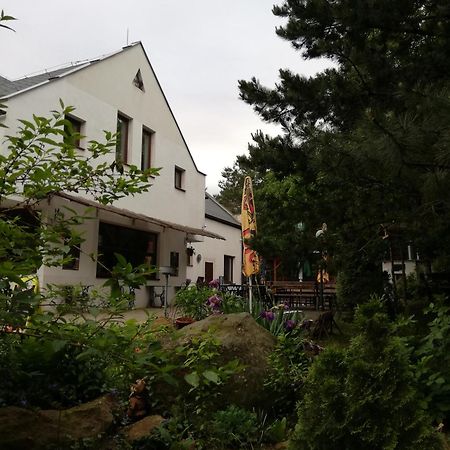 Hotel Kamenny Vrch Chomutov Eksteriør bilde