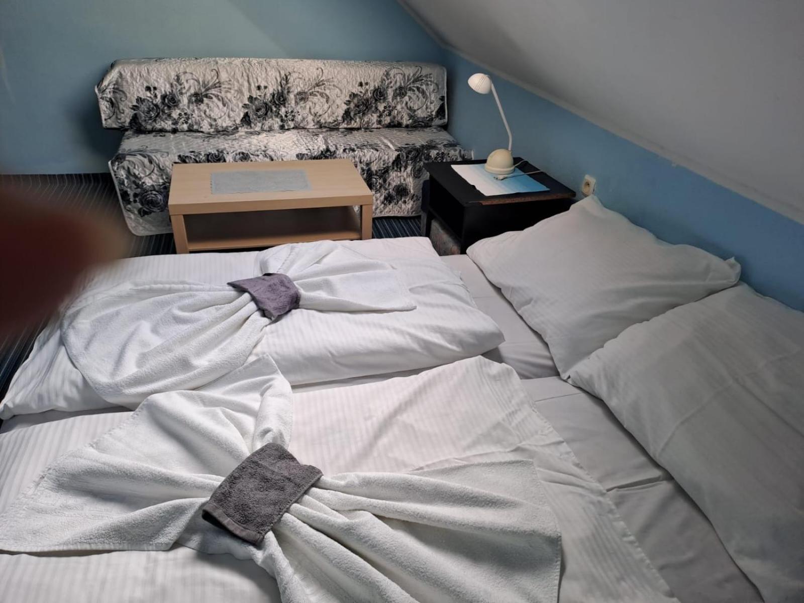 Hotel Kamenny Vrch Chomutov Eksteriør bilde