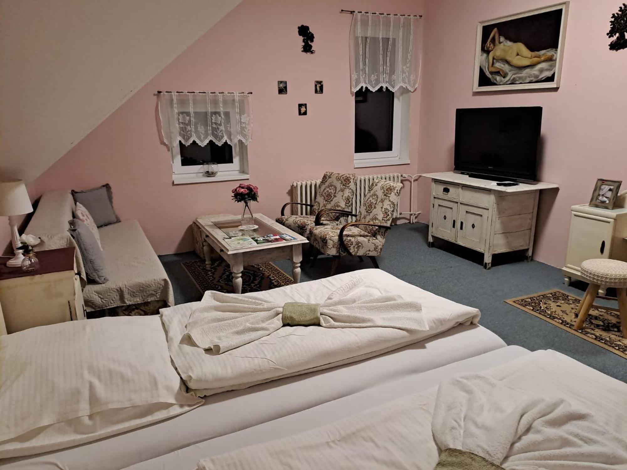 Hotel Kamenny Vrch Chomutov Rom bilde